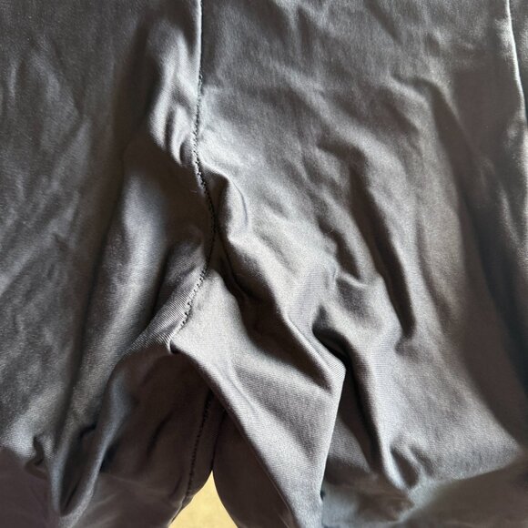 Lot of 2 Matte Black Pocket Leggings Blackmilk - Picture 7 of 8